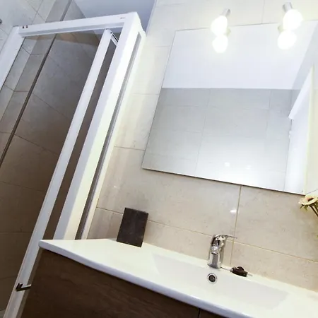 Dms Apartment